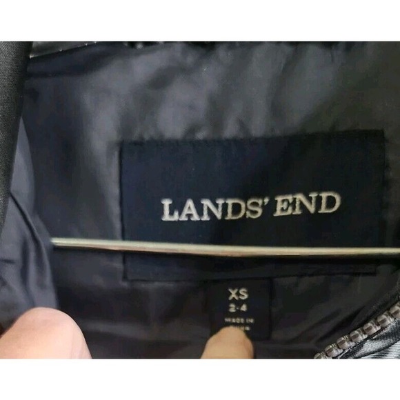 Lands’ End Women’s XS Black Down Filled Puffer Vest - Picture 4 of 6